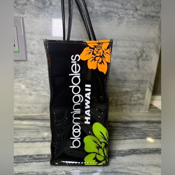 Bloomingdale’s‎ Little Hawaii Bag - Picture 6 of 15